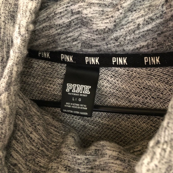 Pink brand black and gray sweater - Picture 2 of 6